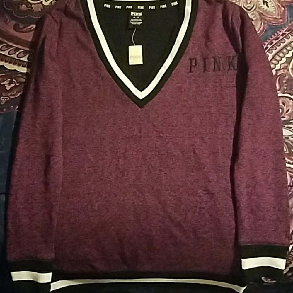 Pink v neck sweater XS